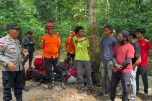 tim-sar-gabungan-mencari-pendaki-hilang-di-gunung-seulawah-1-0oxe